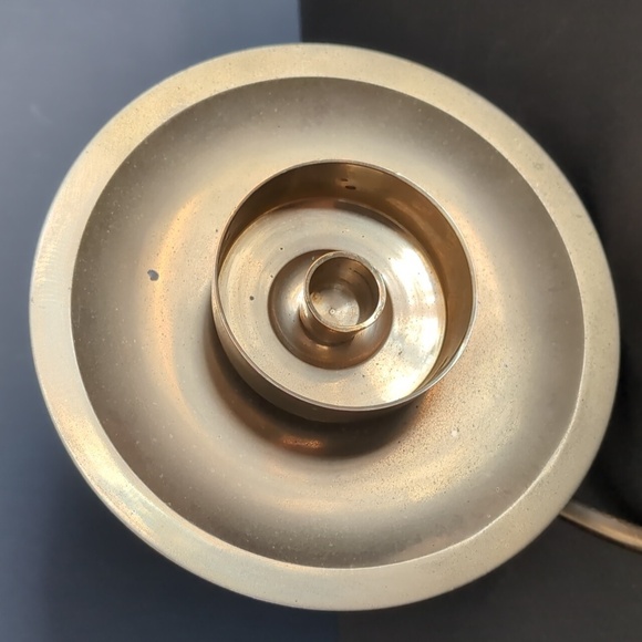 Vintage Brass Chamberstick Taper Candle Holder. - Picture 4 of 10